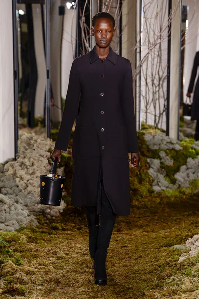 Look 14